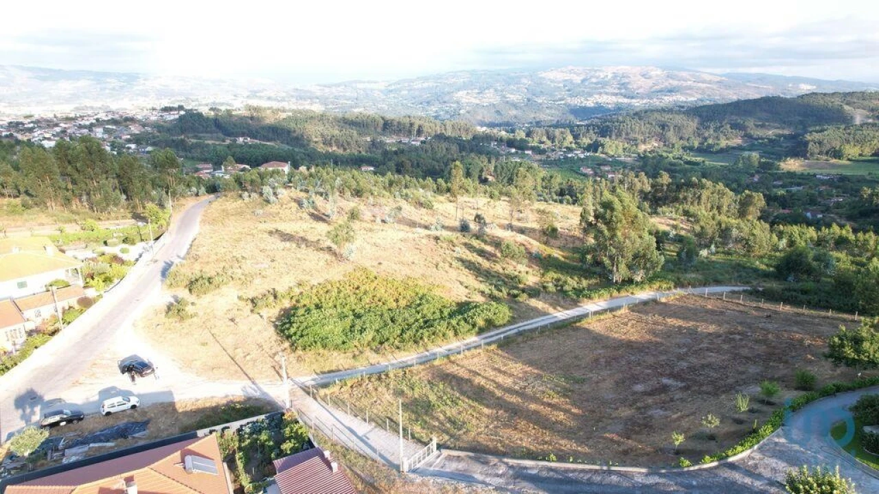 Terreno para Venda em Vila Boa de Quires e Maureles Foto 7