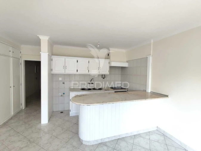 Apartamento T1 para Venda em Santa Maria e São Miguel, São Martinho, São Pedro Penaferrim Foto 6