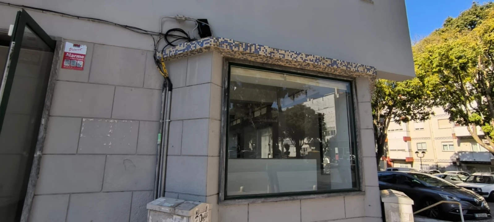 Loja para Arrendamento em Venteira Foto 5