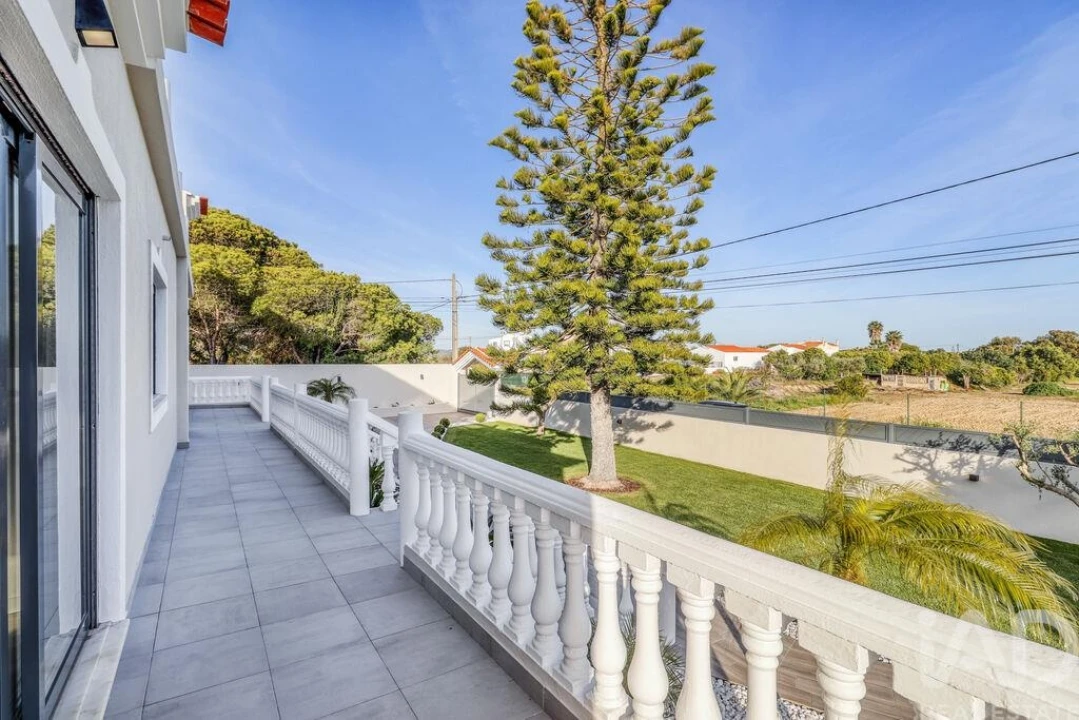 Moradia T7 para Venda em Almancil Foto 22