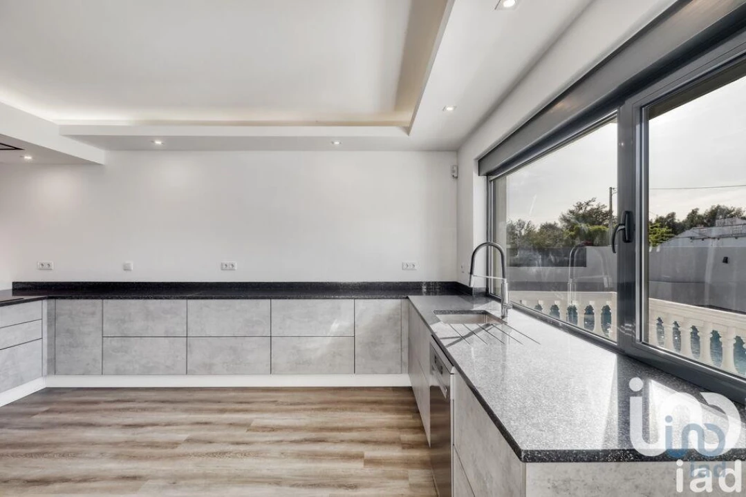 Moradia T7 para Venda em Almancil Foto 13