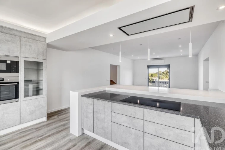 Moradia T7 para Venda em Almancil Foto 15