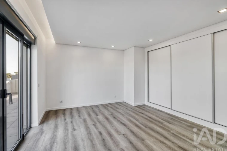 Moradia T7 para Venda em Almancil Foto 35