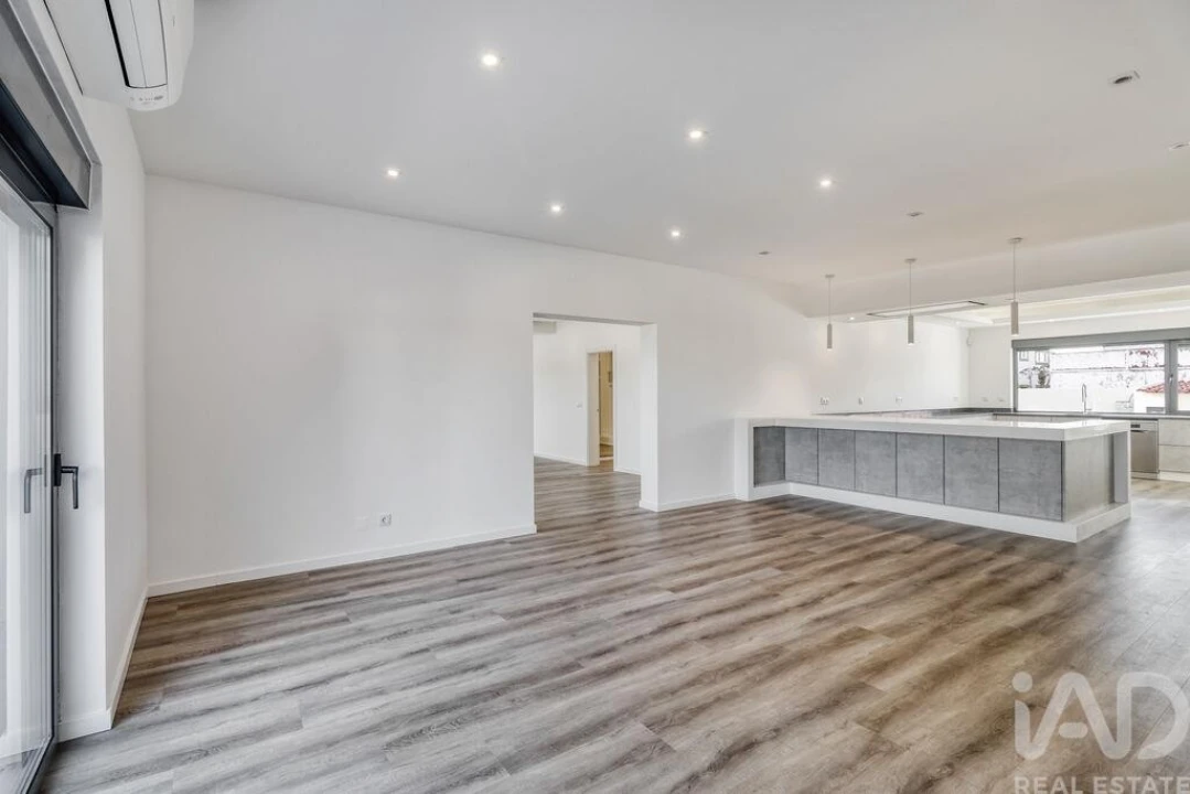 Moradia T7 para Venda em Almancil Foto 31