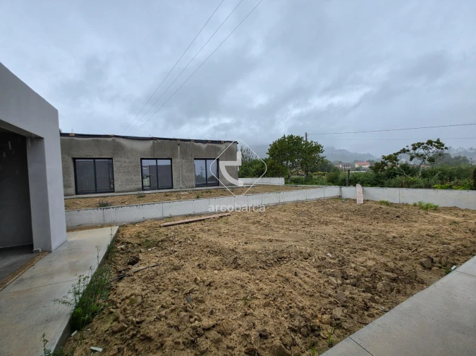 Moradia T3 para Venda em Prozelo Foto 2