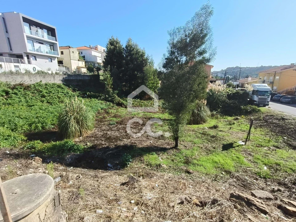 Terreno para Venda em Fânzeres e São Pedro da Cova Foto 12