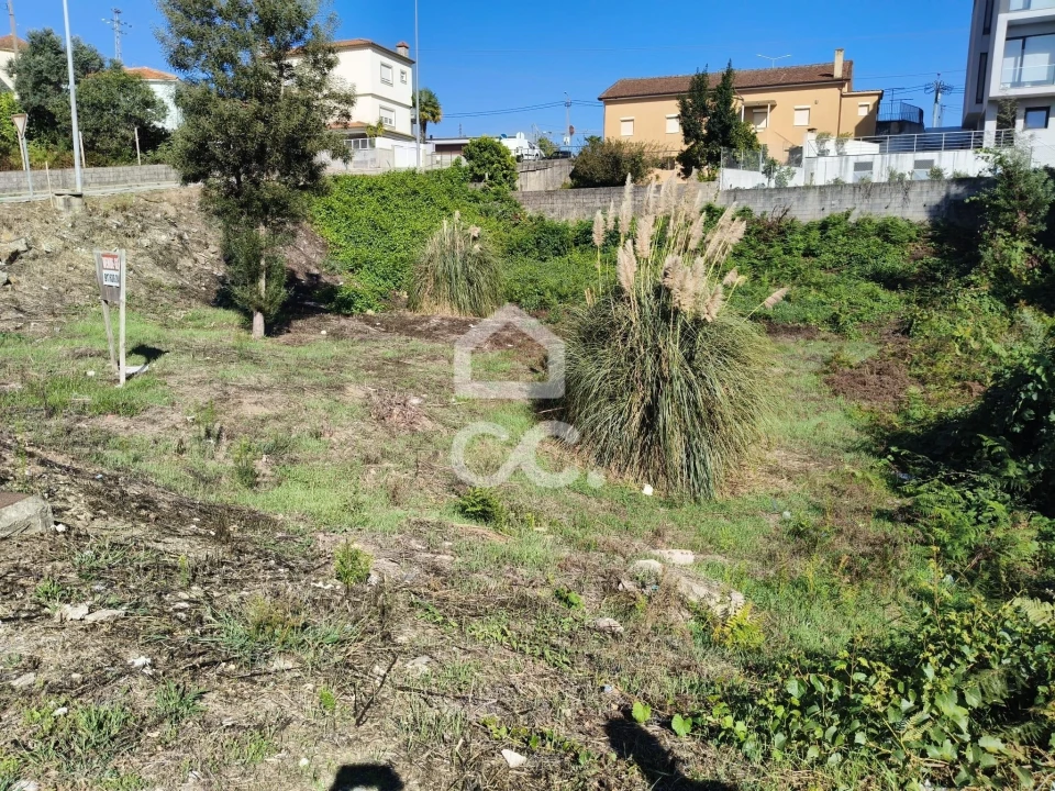 Terreno para Venda em Fânzeres e São Pedro da Cova Foto 18