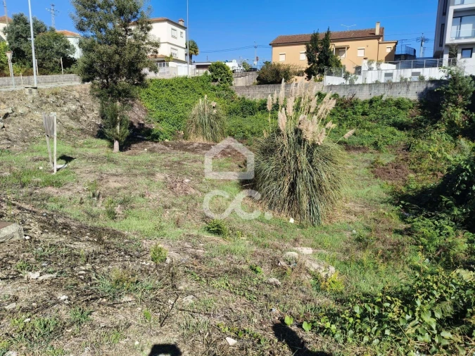 Terreno para Venda em Fânzeres e São Pedro da Cova Foto 15