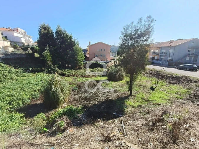 Terreno para Venda em Fânzeres e São Pedro da Cova Foto 11