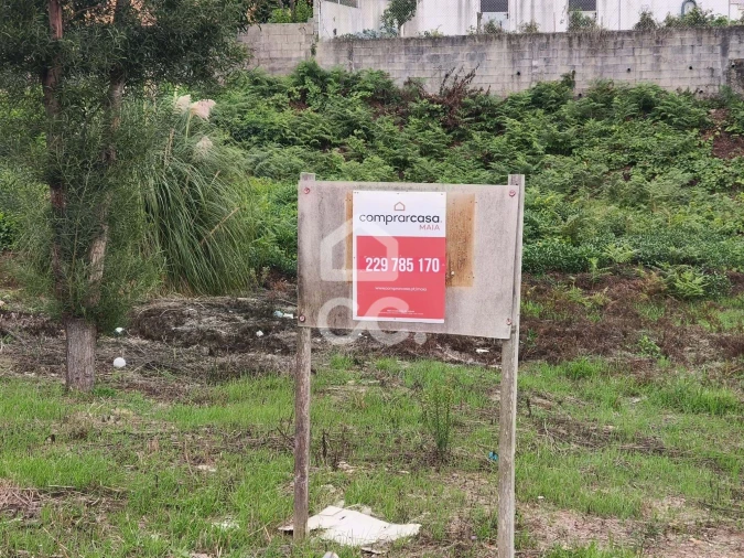 Terreno para Venda em Fânzeres e São Pedro da Cova Foto 3