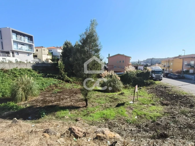 Terreno para Venda em Fânzeres e São Pedro da Cova Foto 13