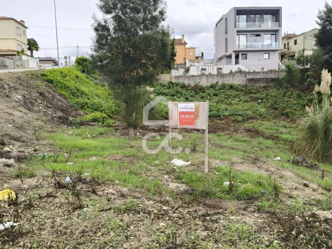 Terreno para Venda em Fânzeres e São Pedro da Cova Foto 5