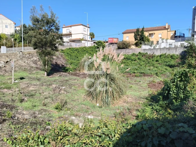Terreno para Venda em Fânzeres e São Pedro da Cova Foto 16