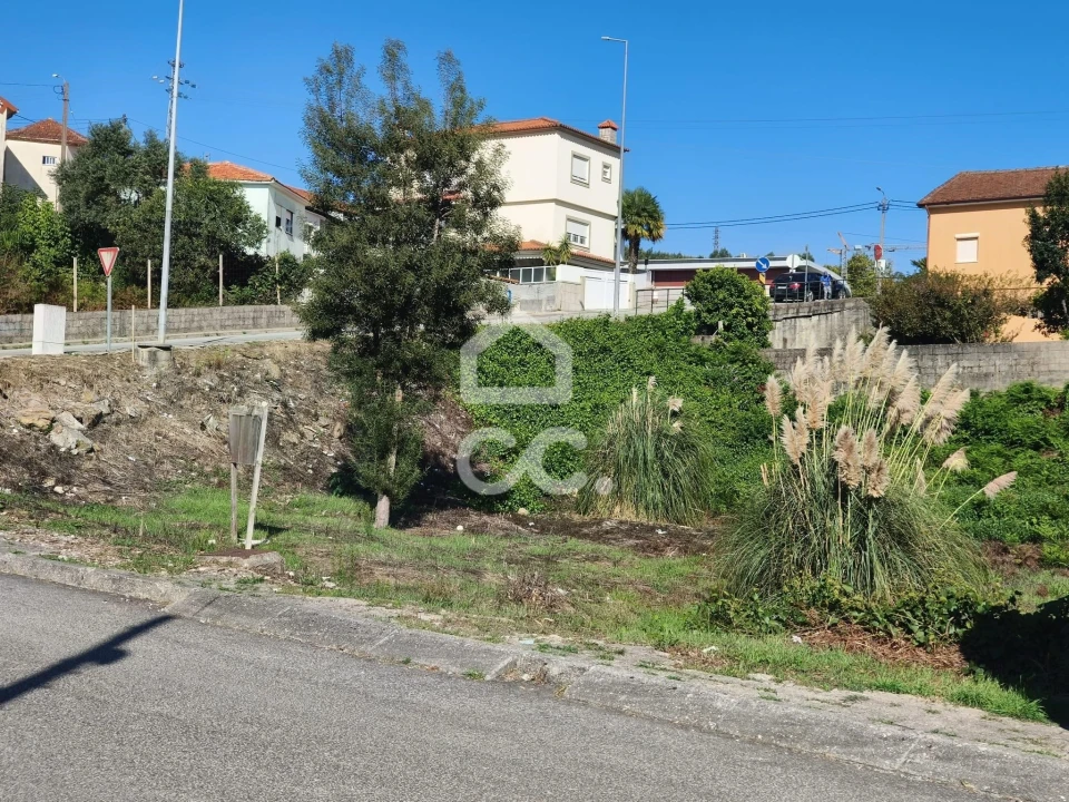 Terreno para Venda em Fânzeres e São Pedro da Cova Foto 7