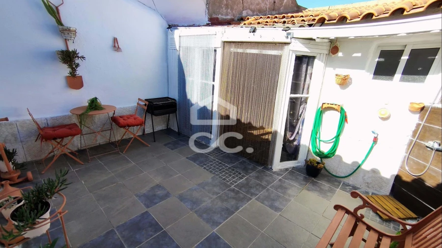 Moradia T3 para Venda em Baleizão Foto 1