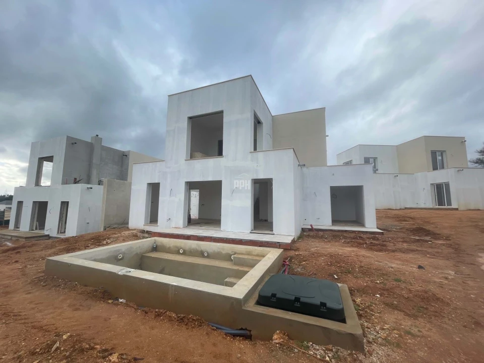 Moradia T4 para Venda em Silves Foto 2