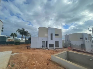Moradia T4 para Venda em Silves