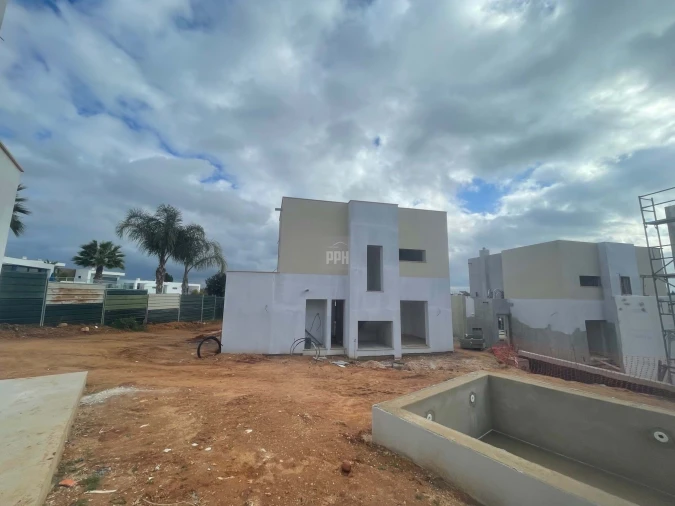 Moradia T4 para Venda em Silves Foto 16