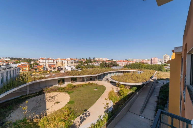 Apartamento T1 para Venda em Carcavelos e Parede Foto 2