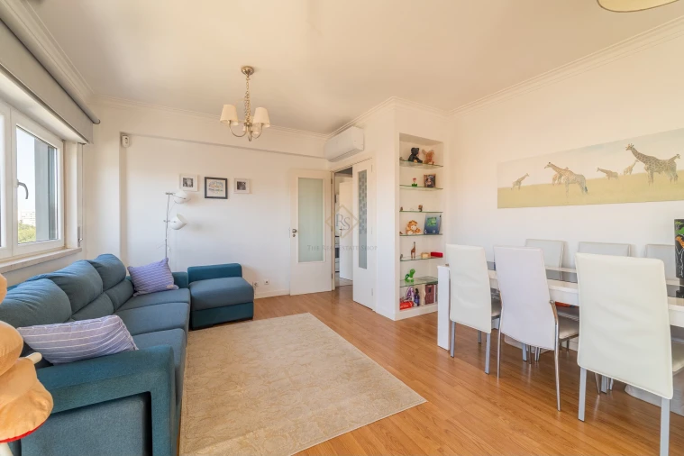 Apartamento T1 para Venda em Carcavelos e Parede Foto 6