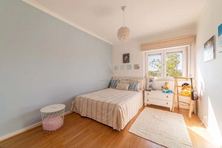 Apartamento T1 para Venda em Carcavelos e Parede Foto 3