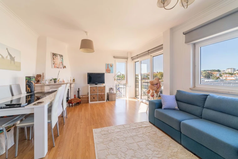 Apartamento T1 para Venda em Carcavelos e Parede