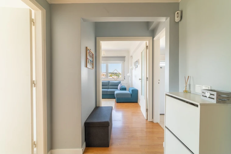 Apartamento T1 para Venda em Carcavelos e Parede Foto 10