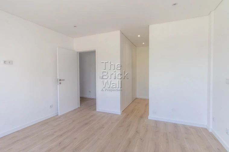 Moradia T4 para Venda em Santa Iria de Azoia, São João da Talha e Bobadela Foto 33