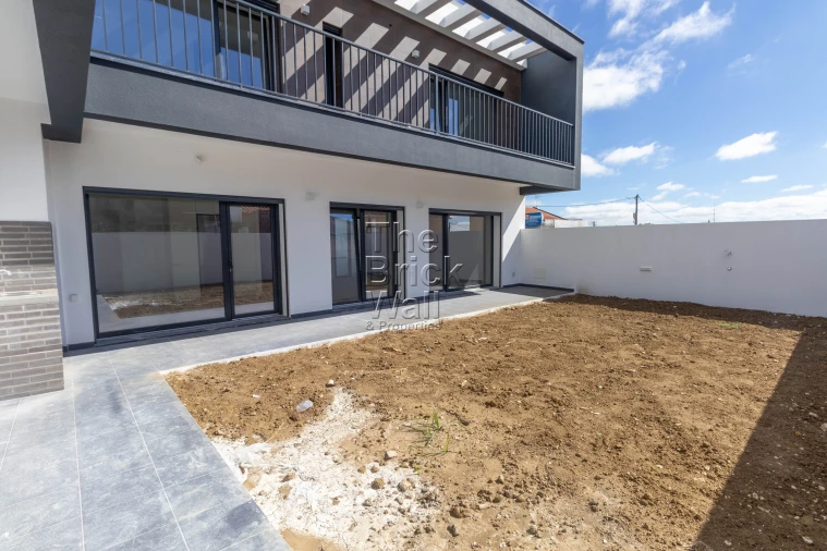 Moradia T4 para Venda em Santa Iria de Azoia, São João da Talha e Bobadela Foto 48