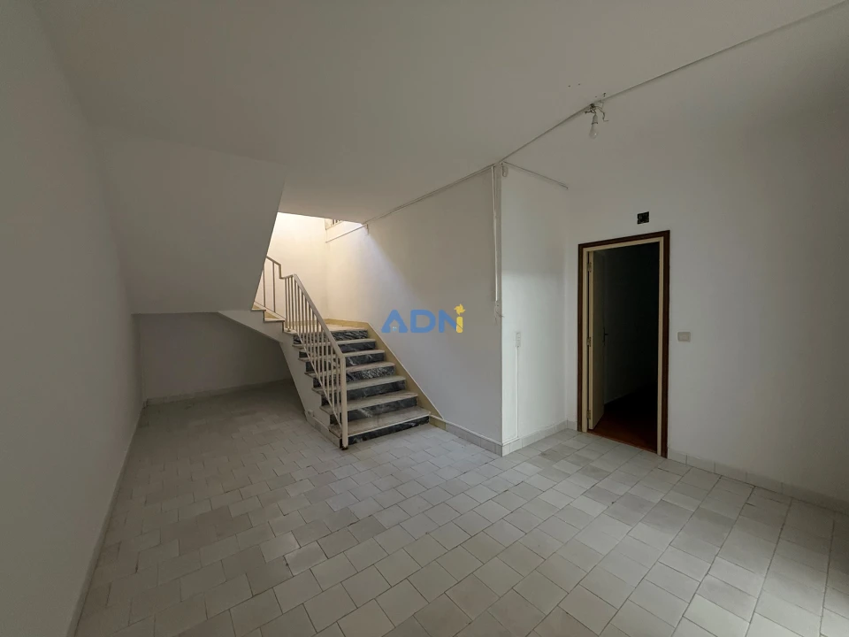 Negócio para Venda em Castelo Branco Foto 3