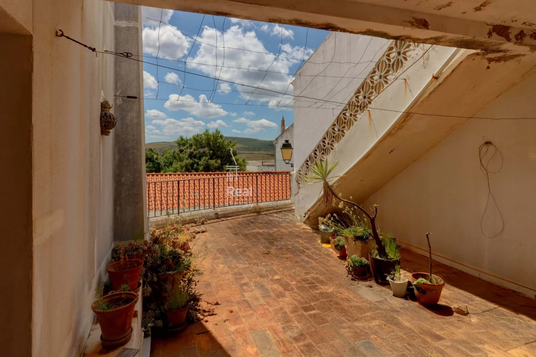 Moradia T6 para Venda em Alte Foto 14