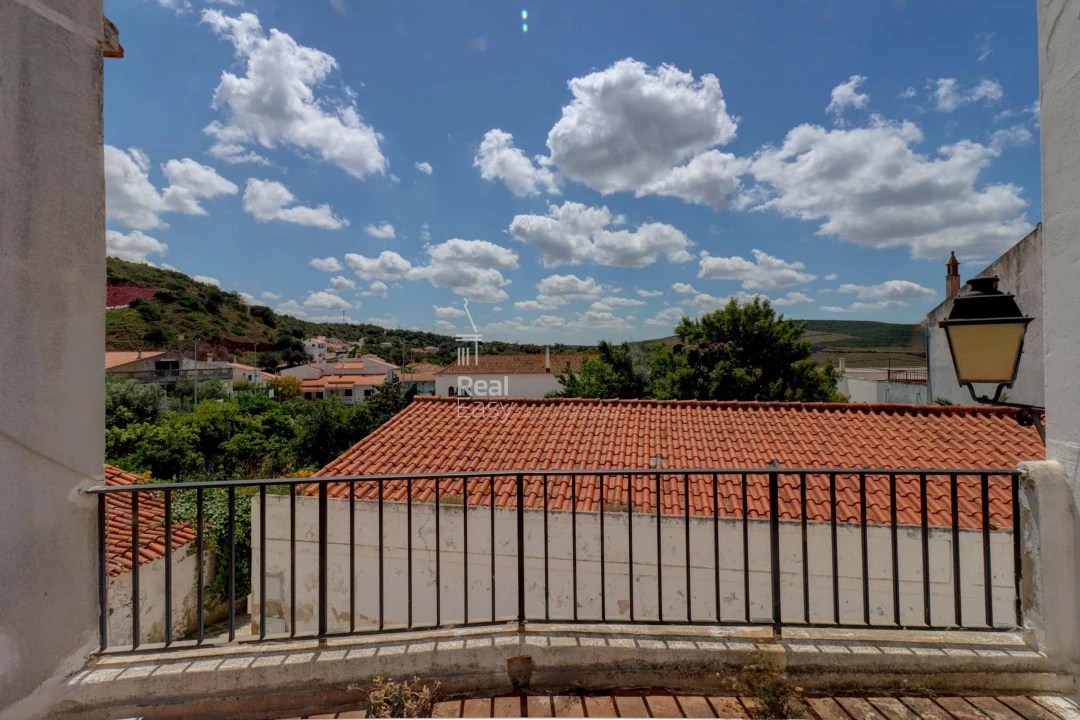 Moradia T6 para Venda em Alte Foto 15