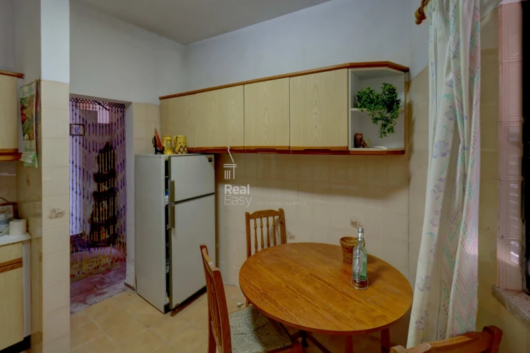 Moradia T6 para Venda em Alte Foto 11