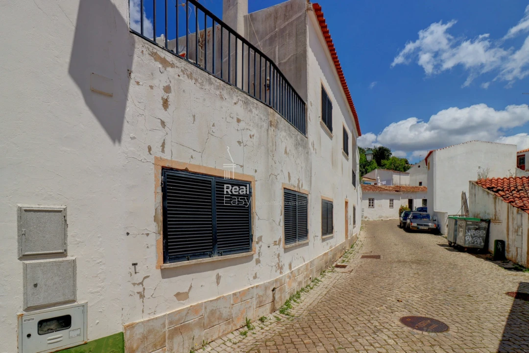 Moradia T6 para Venda em Alte Foto 3