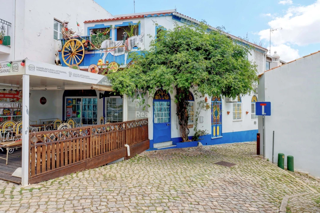 Moradia T6 para Venda em Alte Foto 28