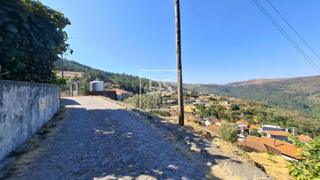 Moradia para Venda em Ansiães Foto 13