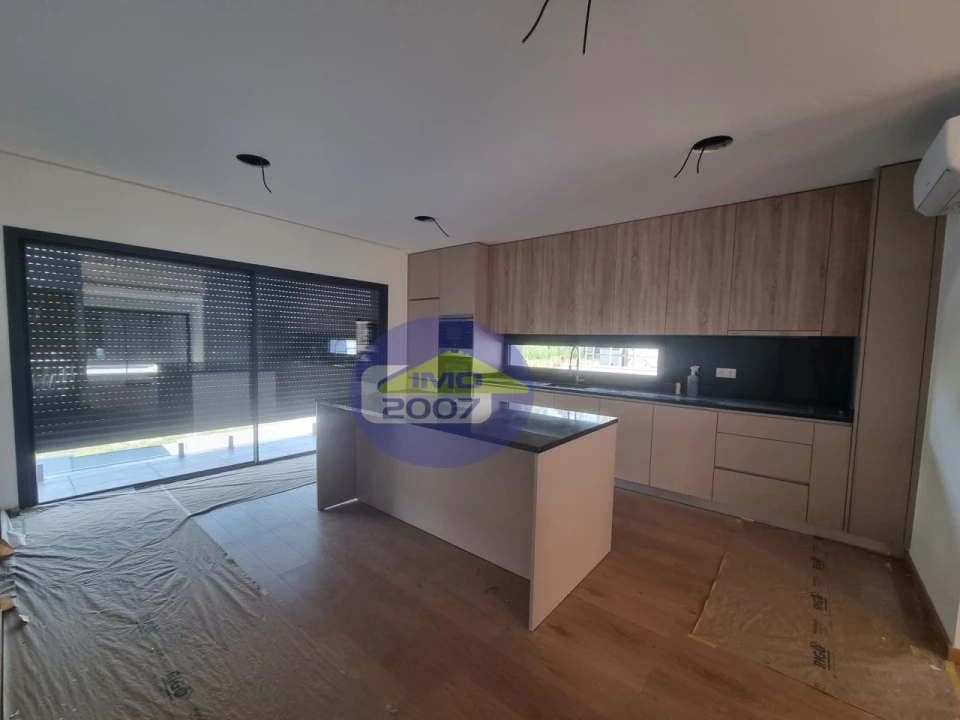 Moradia T3 para Venda em Lobão, Gião, Louredo e Guisande Foto 2