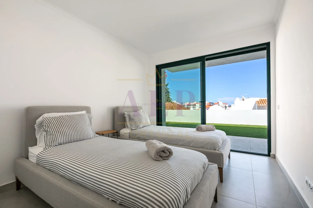 Moradia T3 para Venda em Lagos (São Sebastião e Santa Maria) Foto 26