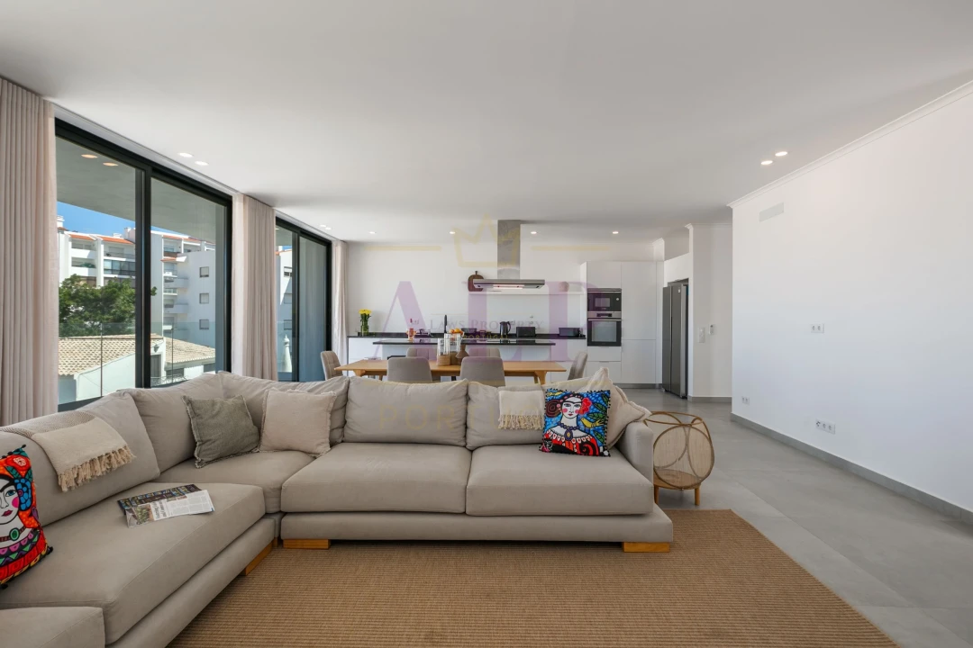 Moradia T3 para Venda em Lagos (São Sebastião e Santa Maria) Foto 11