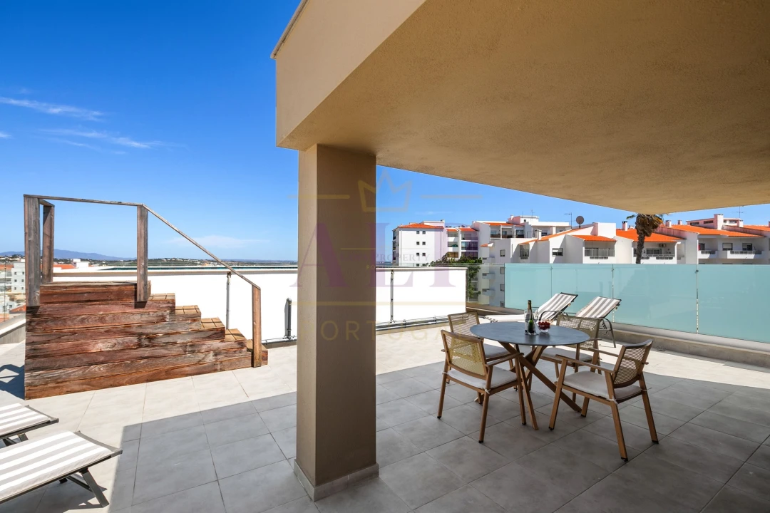 Moradia T3 para Venda em Lagos (São Sebastião e Santa Maria) Foto 37