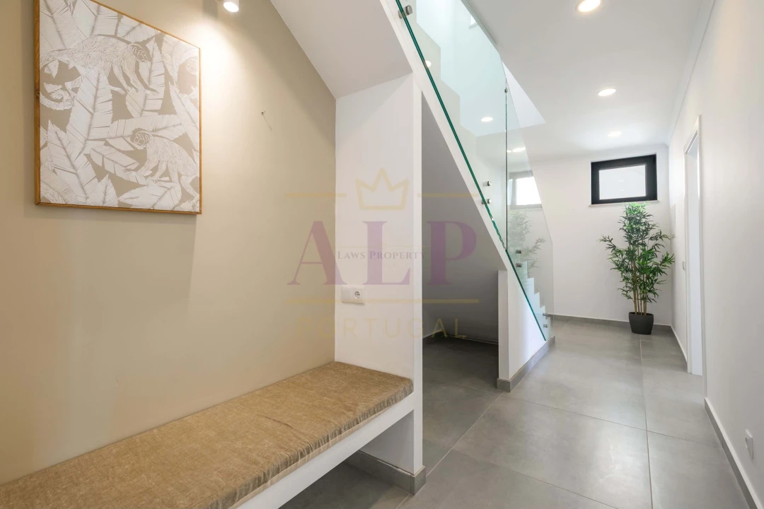 Moradia T3 para Venda em Lagos (São Sebastião e Santa Maria) Foto 18