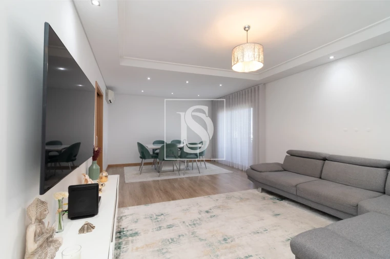 Apartamento T2 para Venda em Barreiro e Lavradio Foto 2