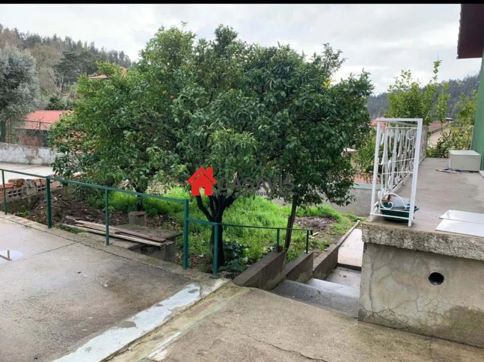 Moradia T4 para Venda em Sobral Foto 3