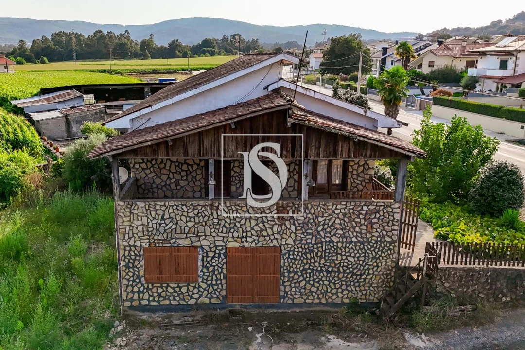 Moradia T4 para Venda em Cossourado Foto 21