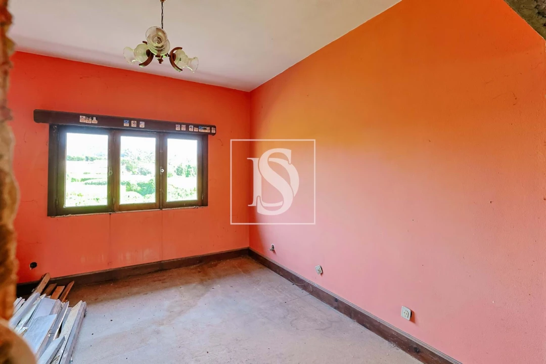 Moradia T4 para Venda em Cossourado Foto 16