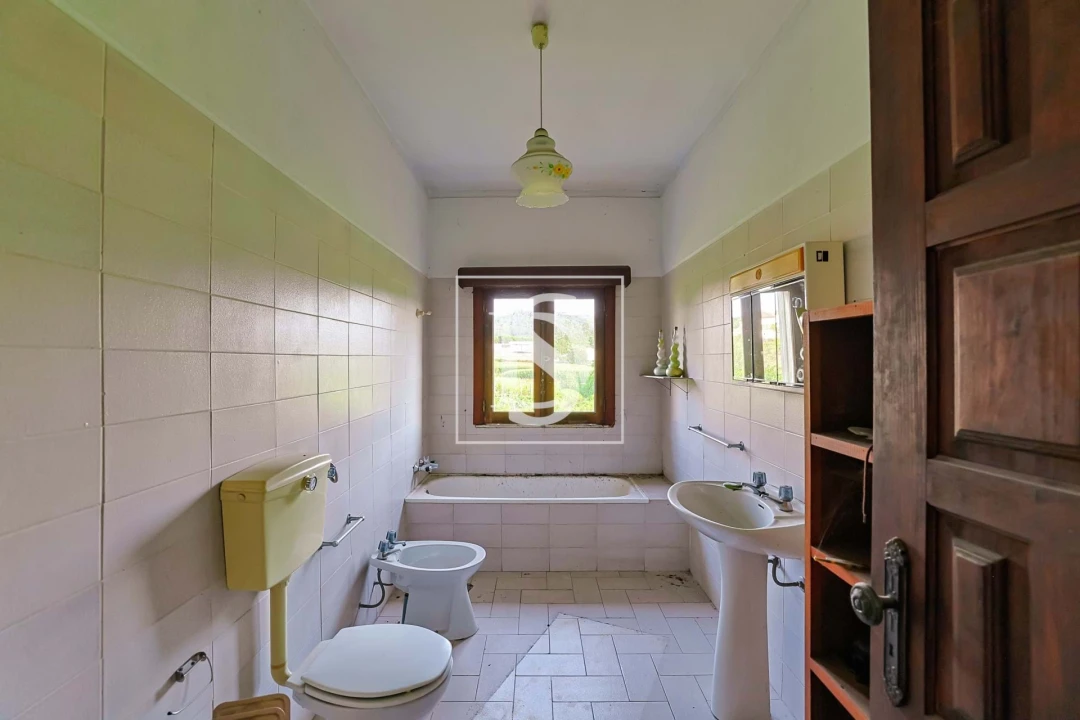 Moradia T4 para Venda em Cossourado Foto 13