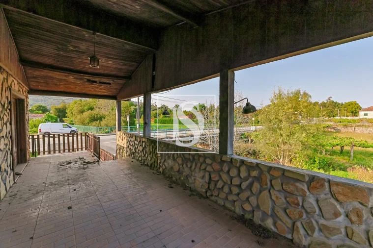 Moradia T4 para Venda em Cossourado Foto 7