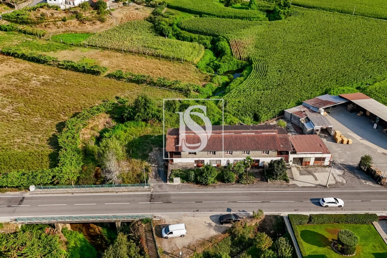 Moradia T4 para Venda em Cossourado Foto 36