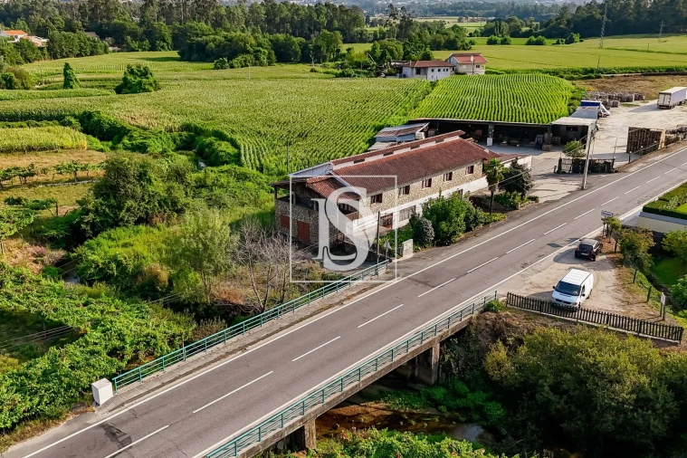 Moradia T4 para Venda em Cossourado Foto 38