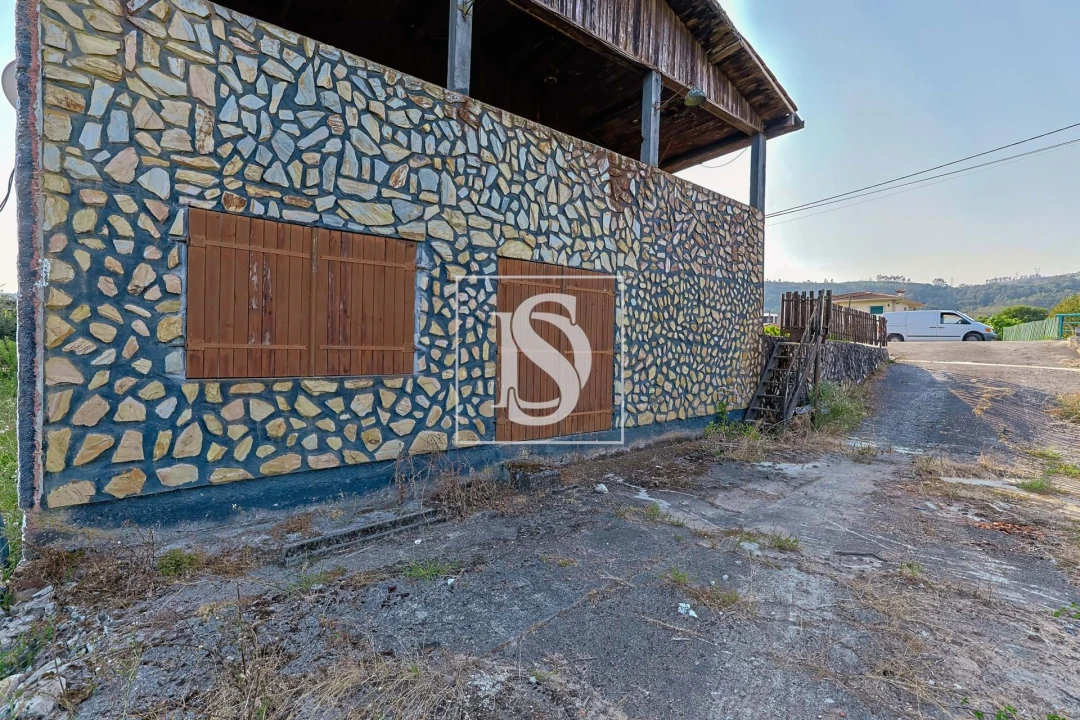 Moradia T4 para Venda em Cossourado Foto 22